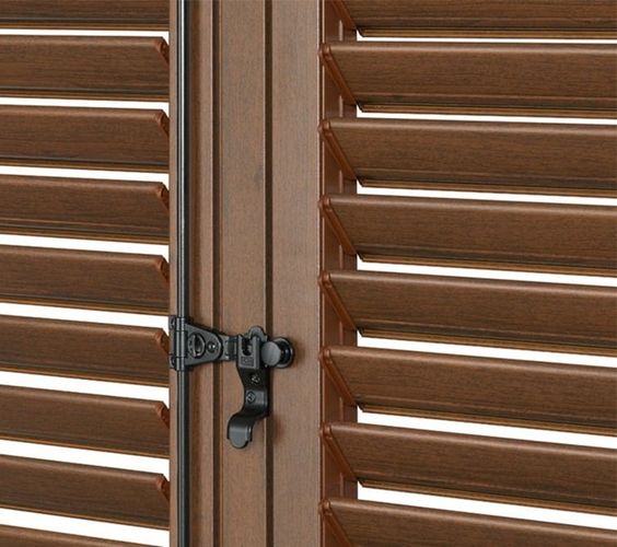 Persiana in alluminio stecca orientabile finestra 3 ante