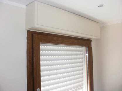 Cassonetto per avvolgibili coibentato larghezza cm 136